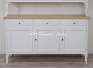 Credenza da cucina con alzata a 3 ante in legno finitura bianco e top in rovere massiccio